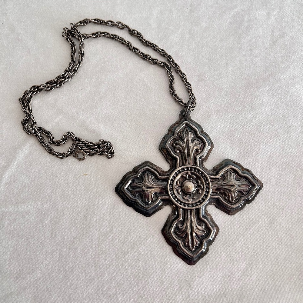 Vintage Raimond Italy Silverplate Christmas Ornament Cross w/silver tone chain